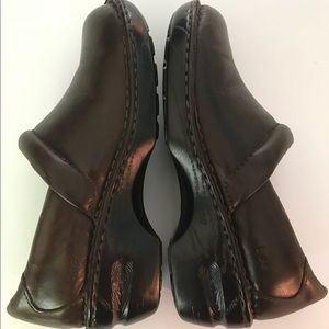 B O C Women’s Clogs, Size 10, Euro Size 42
